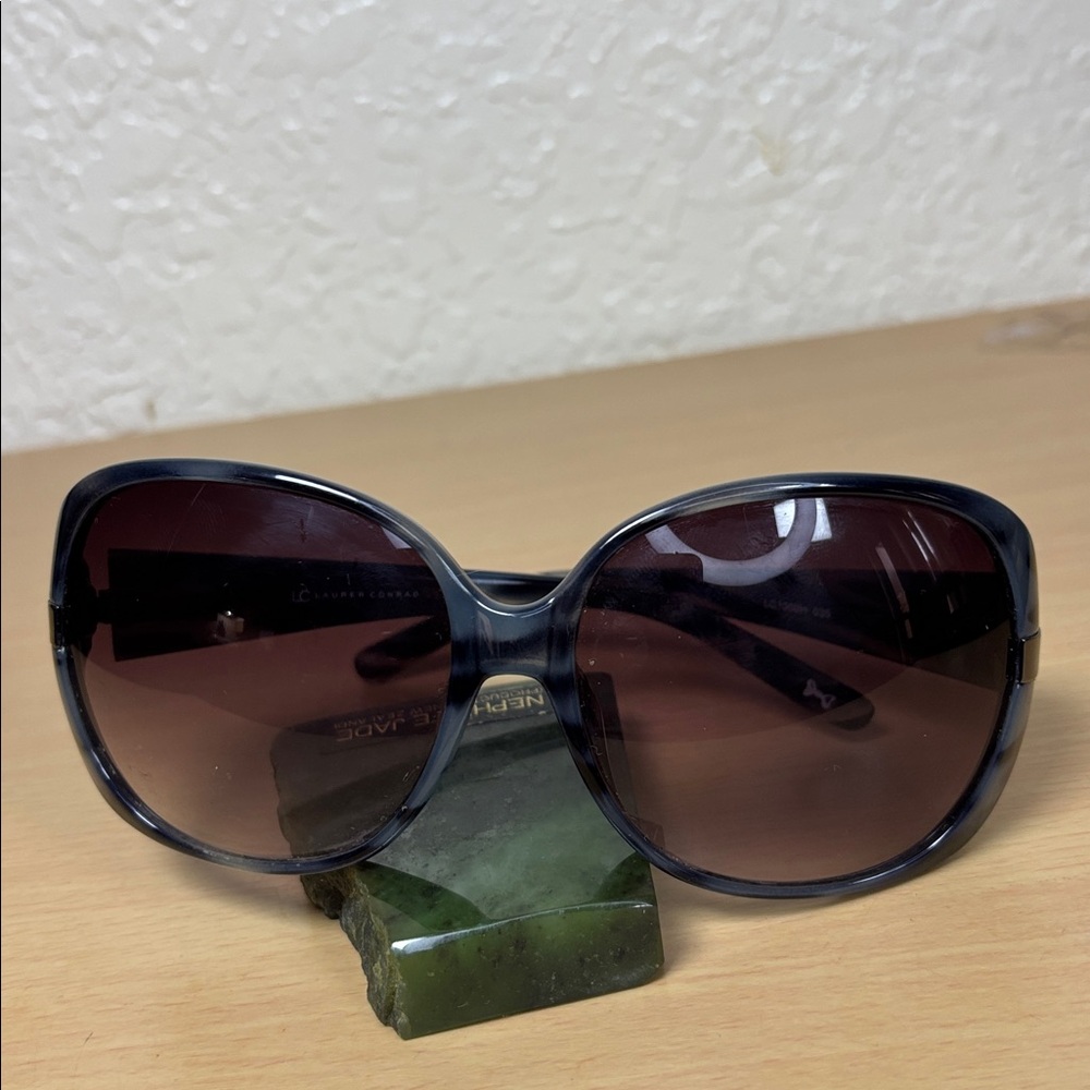 LC Lauren Conrad Oversized Black Gradient Sunglasses